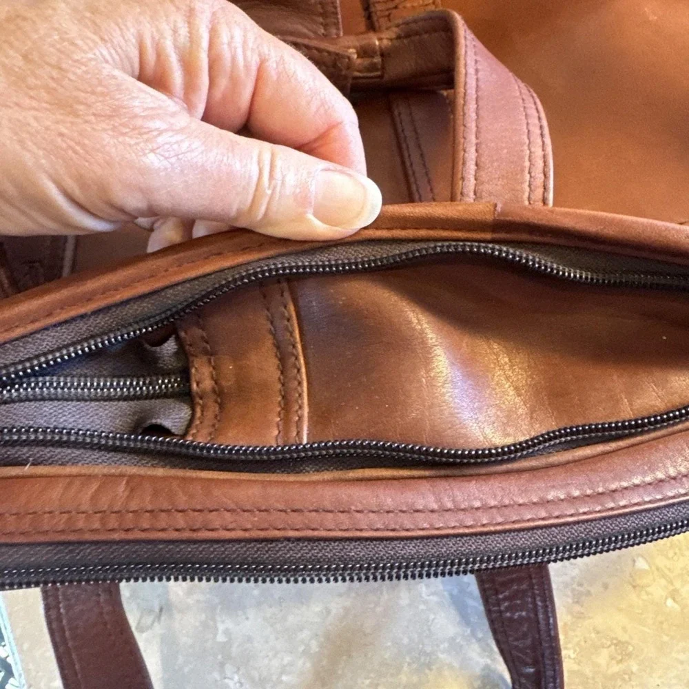 Vintage TUMI Brown Leather 17